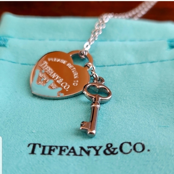 Tiffany & Co. Jewelry - 💥NEW PRICE💥TIFFANY BRAND NEW..  🌟 🛑 LOOK AT THIS GEM! .925 SS